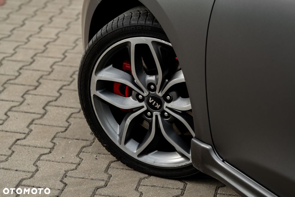 Kia Ceed 1.6 T-GDI GT - 17