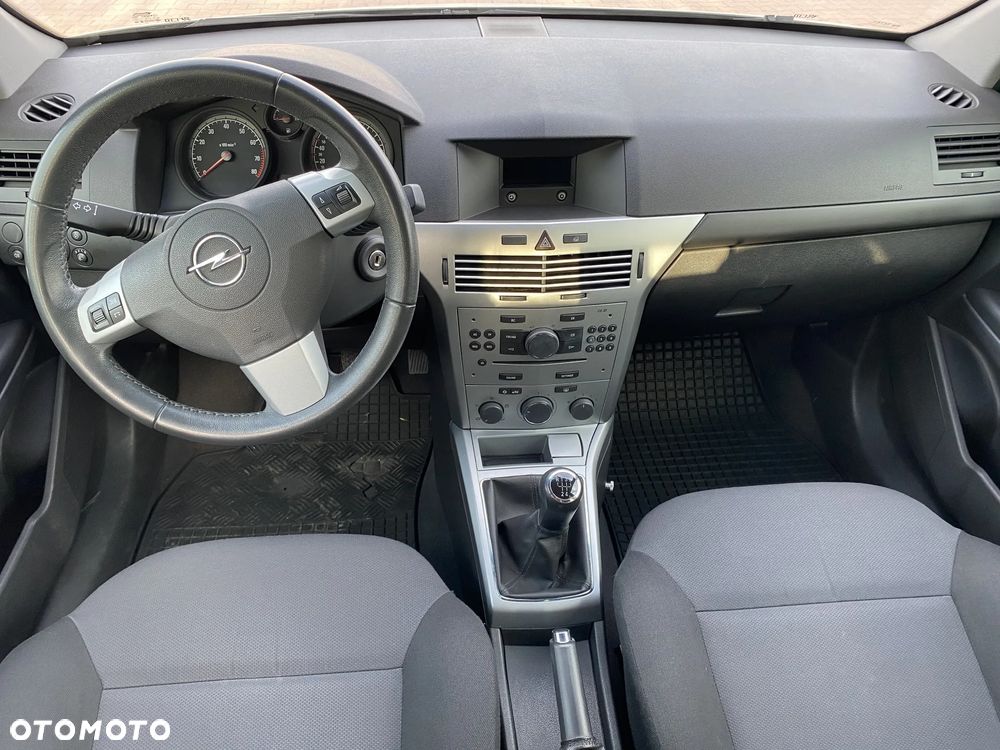 Opel Astra 1.4 - 8