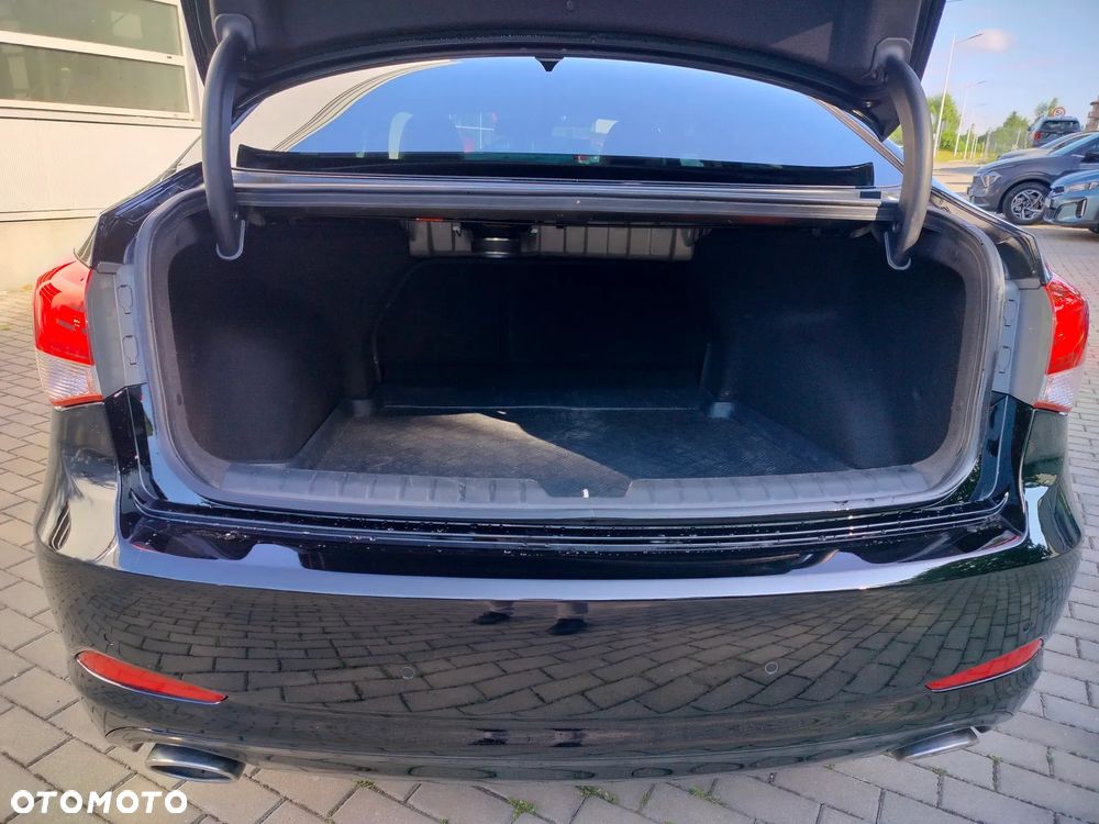 Hyundai i40 1.7 CRDi Premium DCT - 11