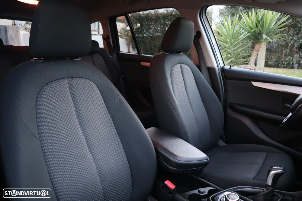 BMW 216 Gran Tourer i 7L Advantage - 23