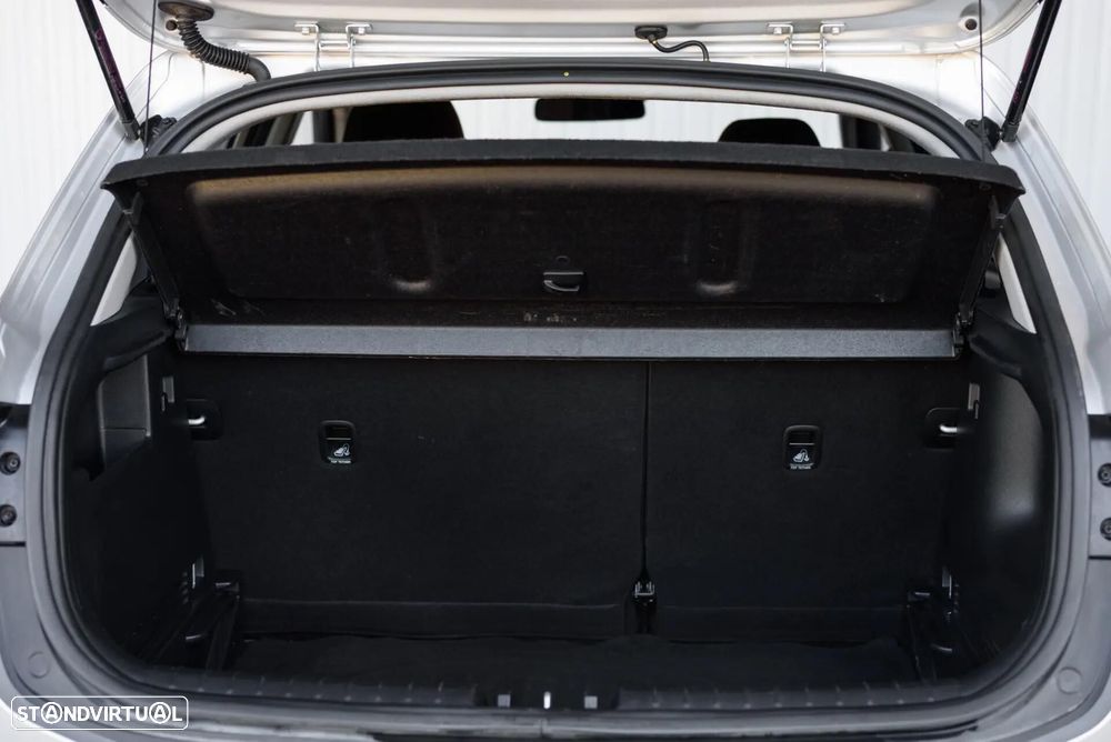 Kia Stonic 1.2 MPi Vibe - 18