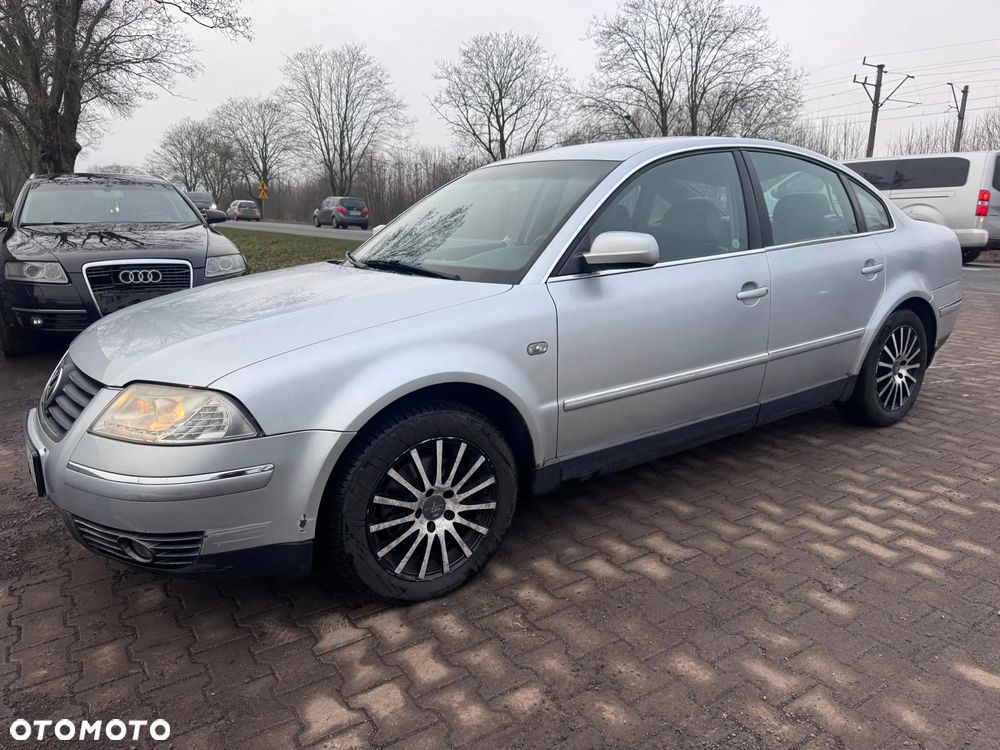 Volkswagen Passat 1.9 TDI Highline - 6