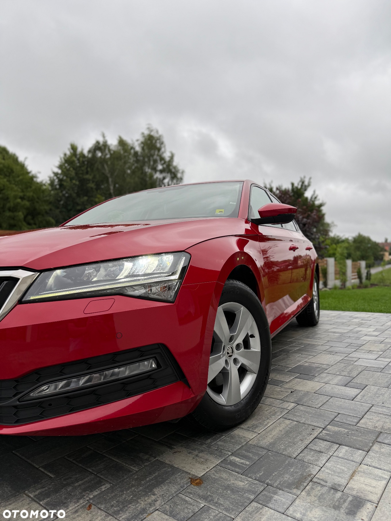 Skoda Superb 2.0 TDI SCR Ambition DSG - 2