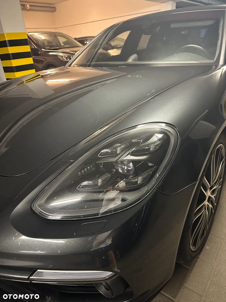 Porsche Panamera Turbo - 6