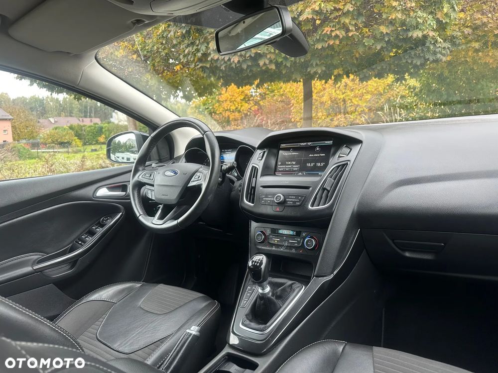 Ford Focus 1.6 EcoBoost Start-Stopp-System Titanium - 11