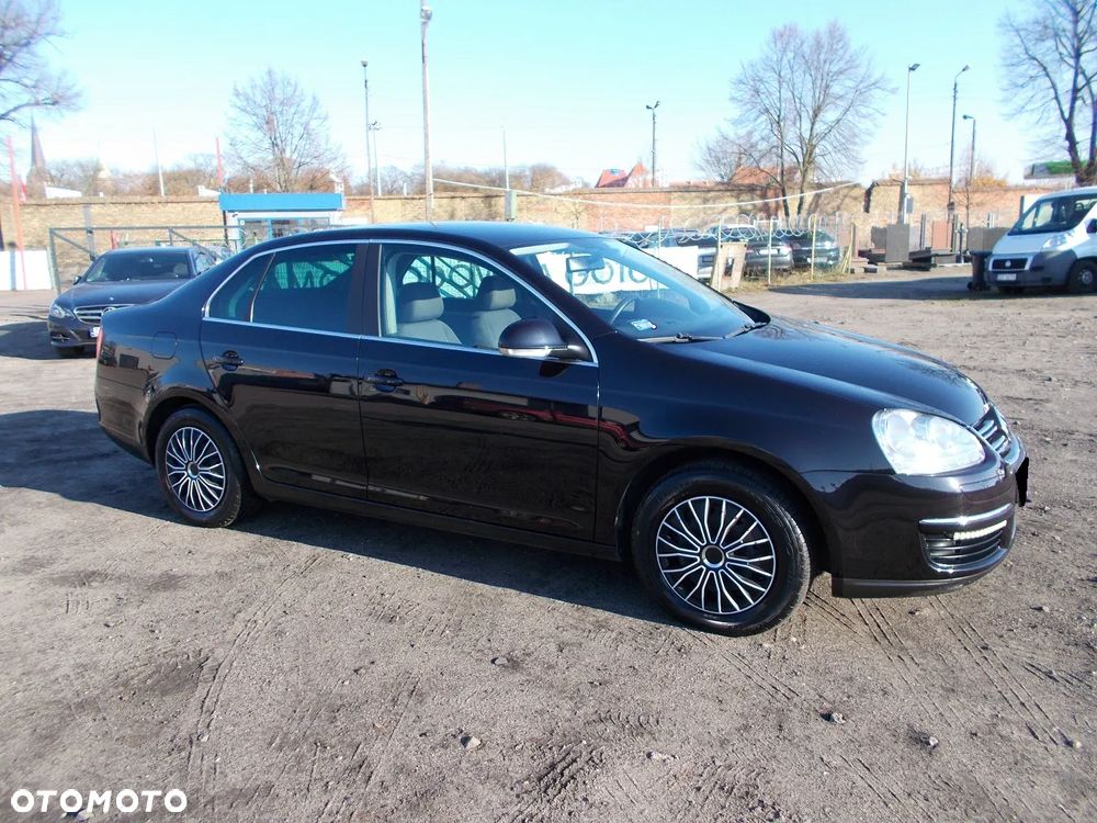 Volkswagen Jetta 1.4 TSI Comfortline - 2