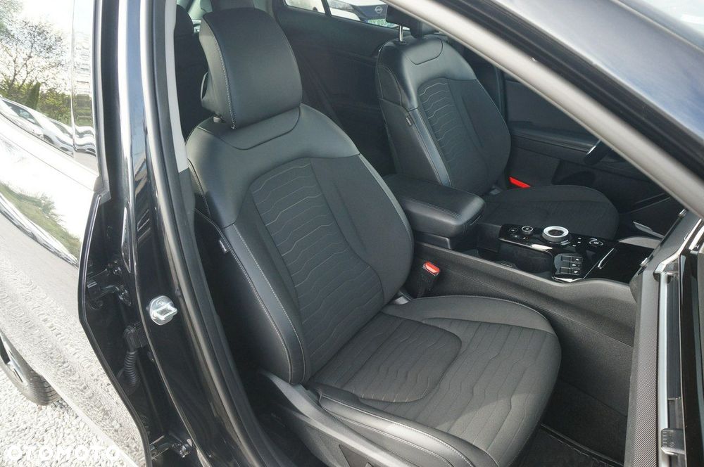 Kia Sportage 1.6 T-GDI MHEV Business Line 2WD DCT - 28