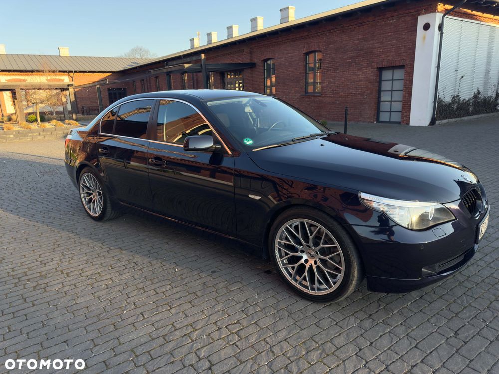 BMW Seria 5 525d - 10