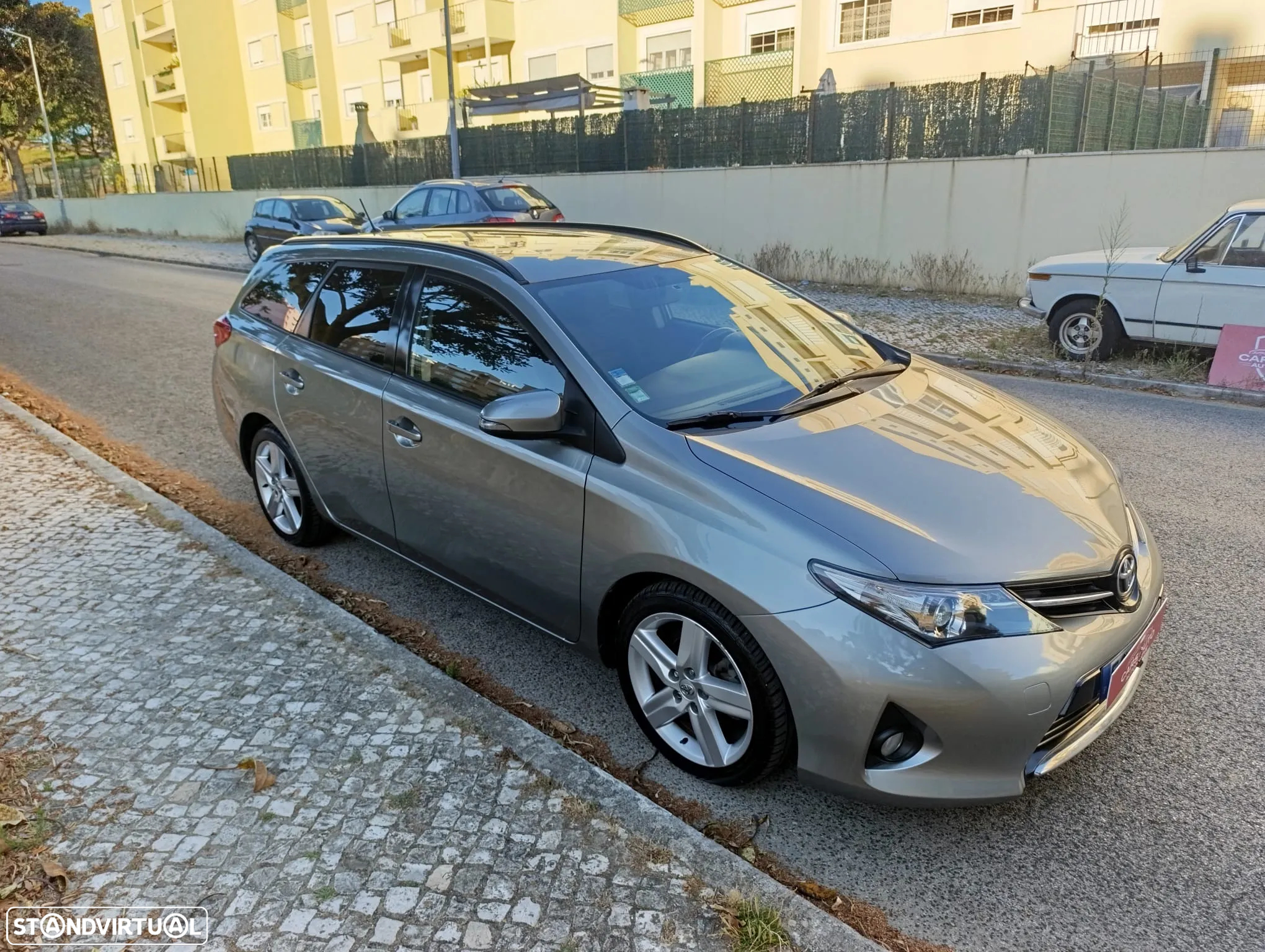Toyota Auris Touring Sports 1.4 D-4D Com+P.Sport +Navi - 5