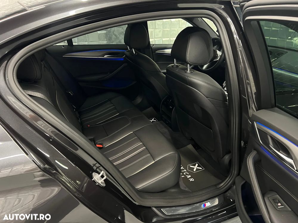 BMW Seria 5 520d xDrive AT - 14