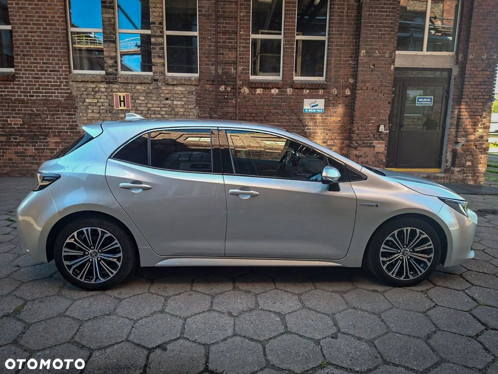 Toyota Corolla - 10