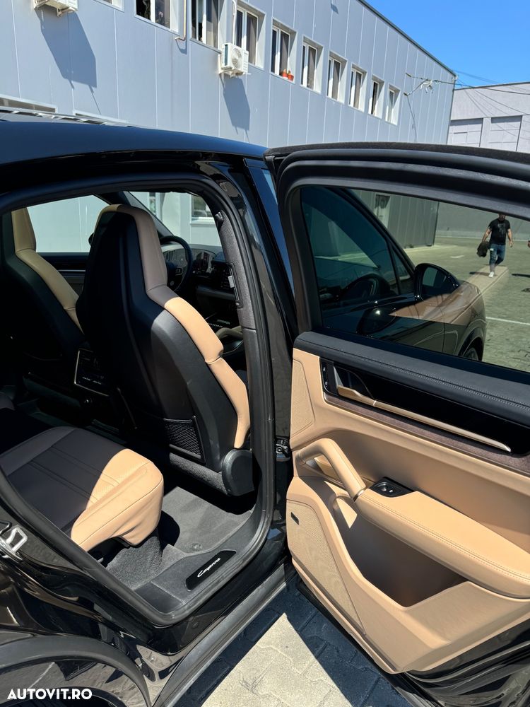 Porsche Cayenne Coupe Black Edition - 29