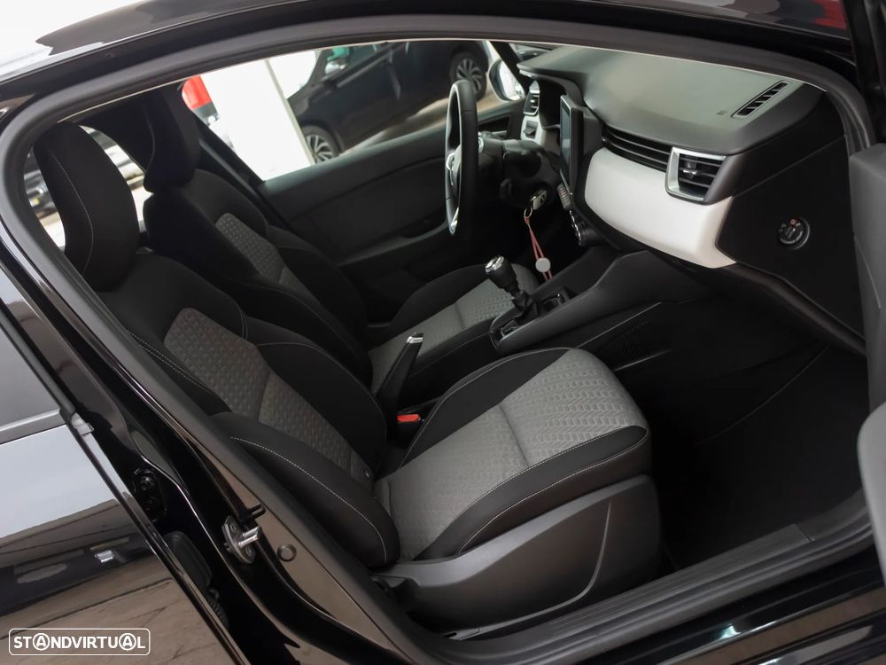 Renault Clio 1.5 Blue dCi Evolution - 12