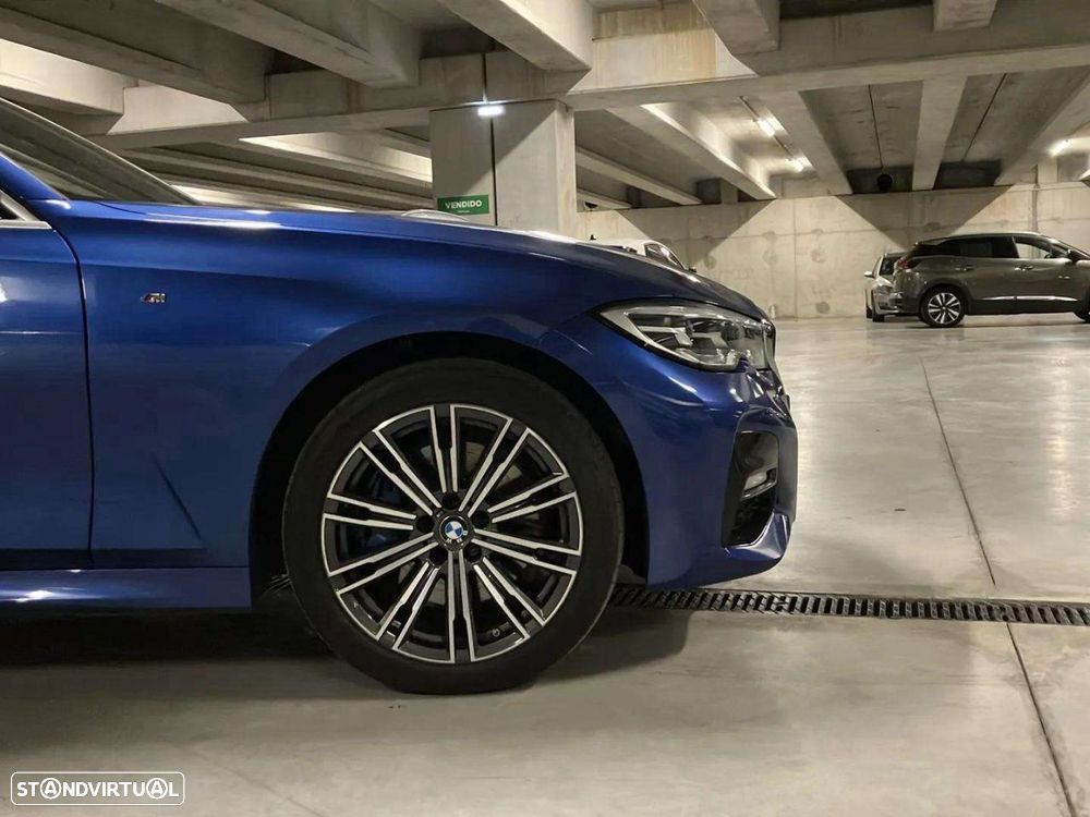 BMW 330 e Pack Desportivo M Auto - 9