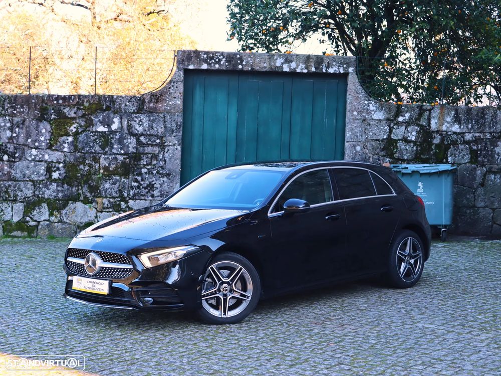 Mercedes-Benz A 250 e AMG Line