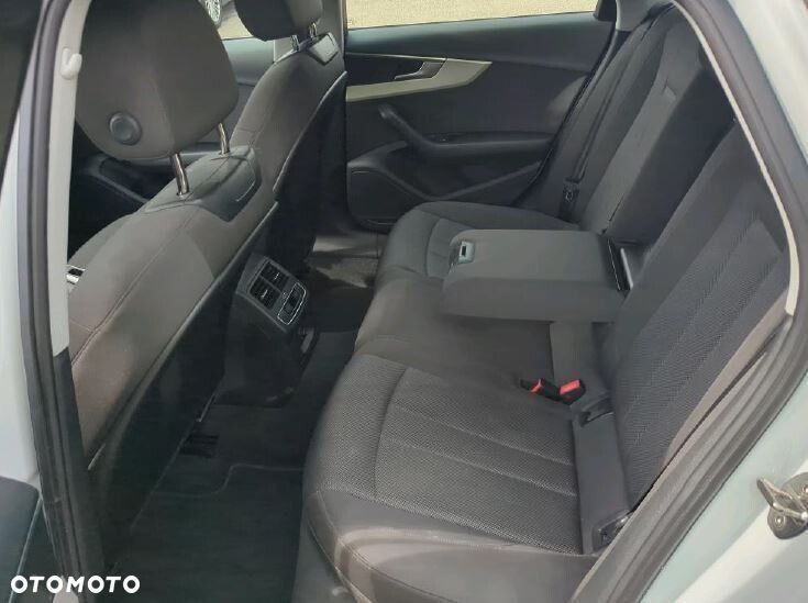 Audi A4 Limousine - 7