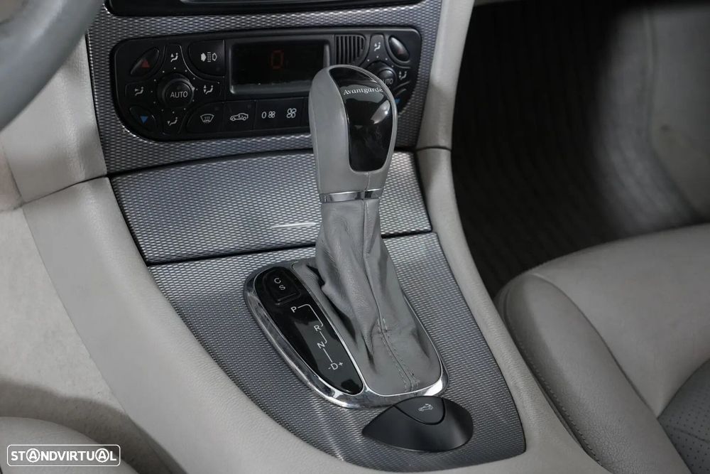 Mercedes-Benz CLK 200 K Avantgarde Aut. - 25