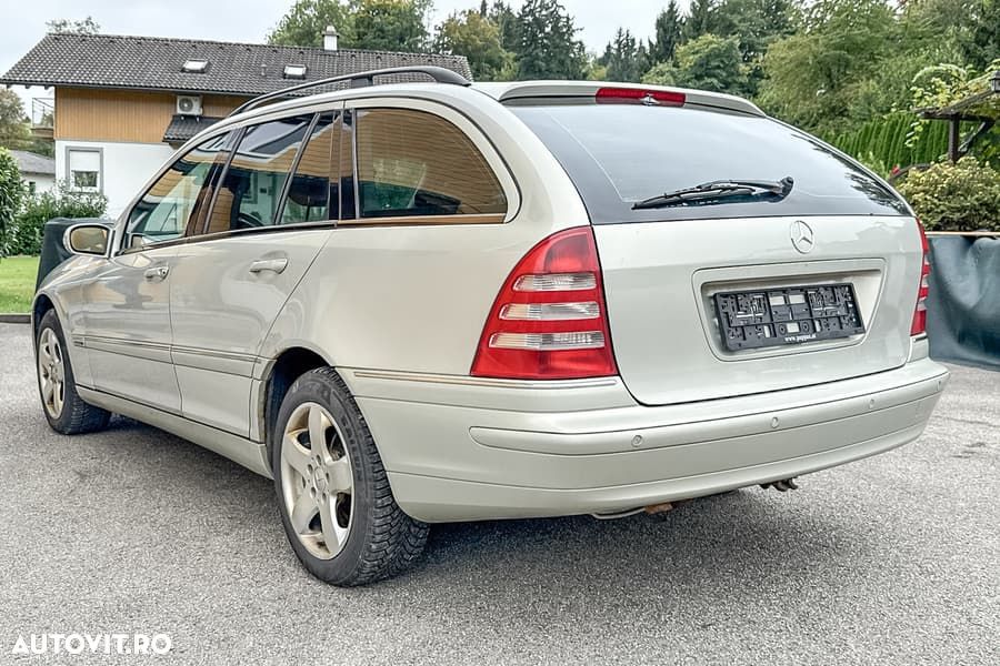 Mercedes-Benz C - 4