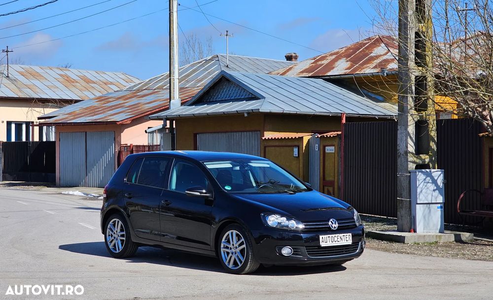 Volkswagen Golf 2.0 TDI Highline - 32