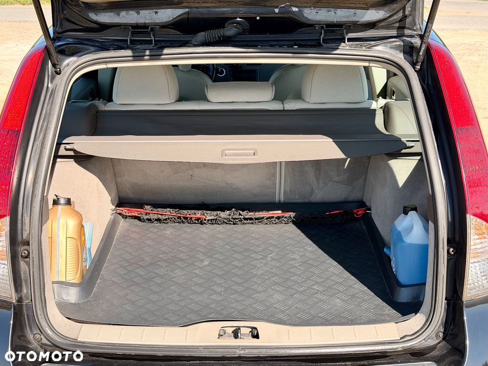 Volvo V50 1.6D - 10