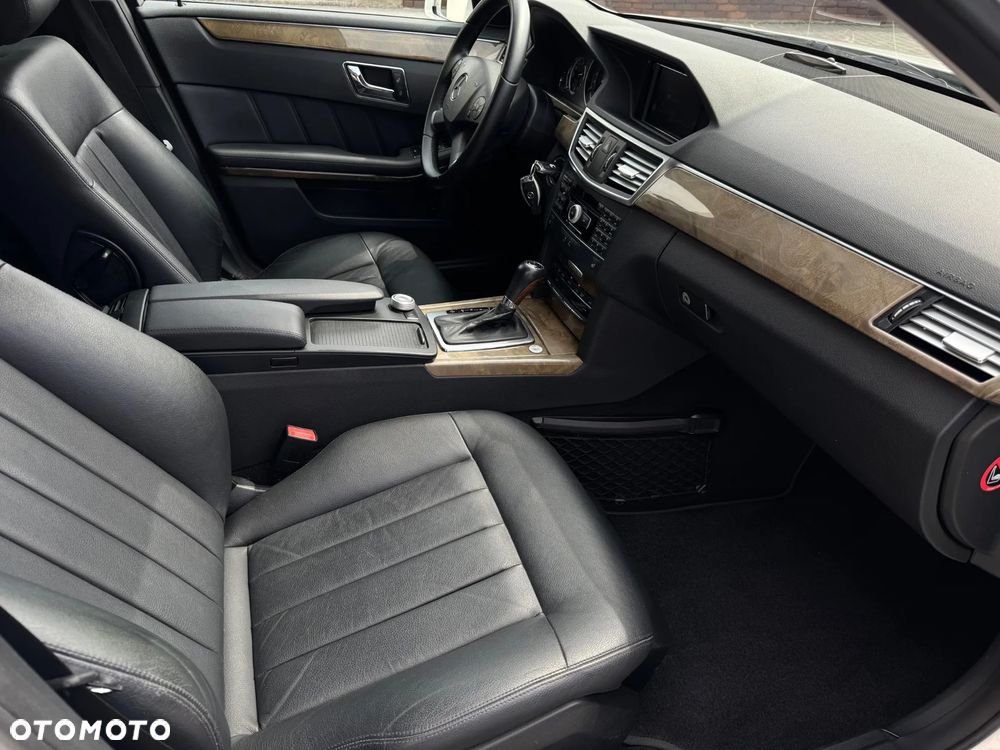 Mercedes-Benz Klasa E - 15