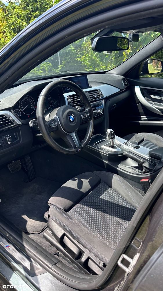BMW Seria 3 318d M Sport Shadow - 12