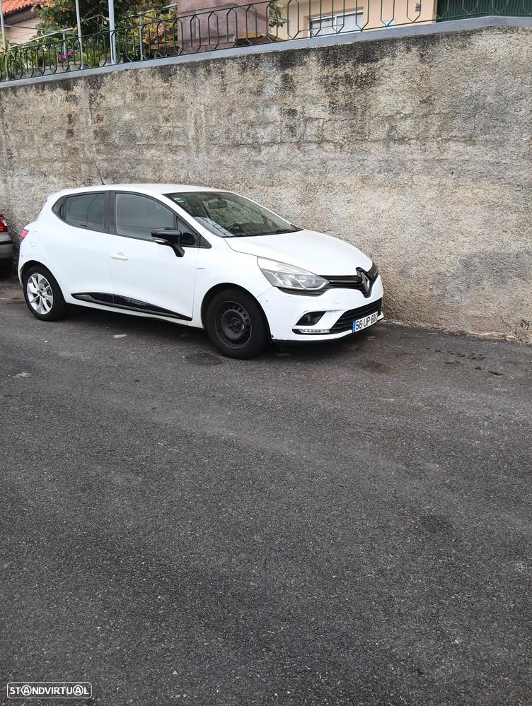 Renault Clio - 2