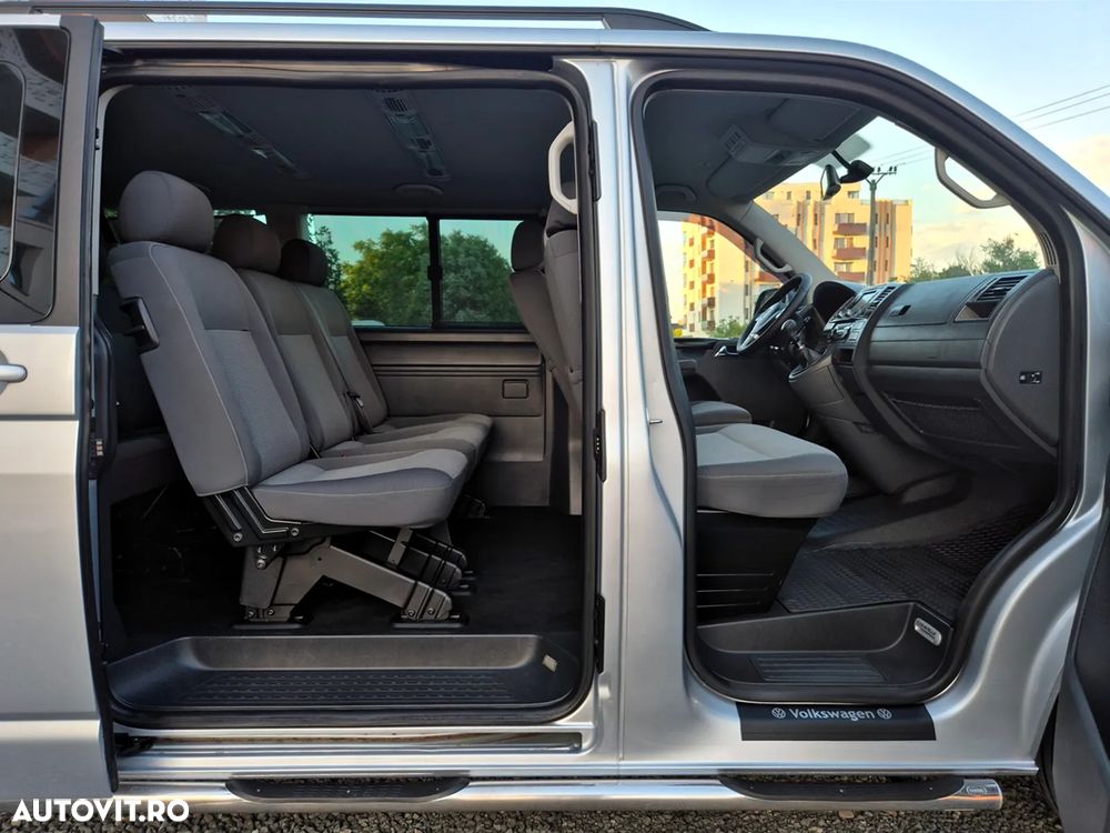 Volkswagen Caravelle - 9