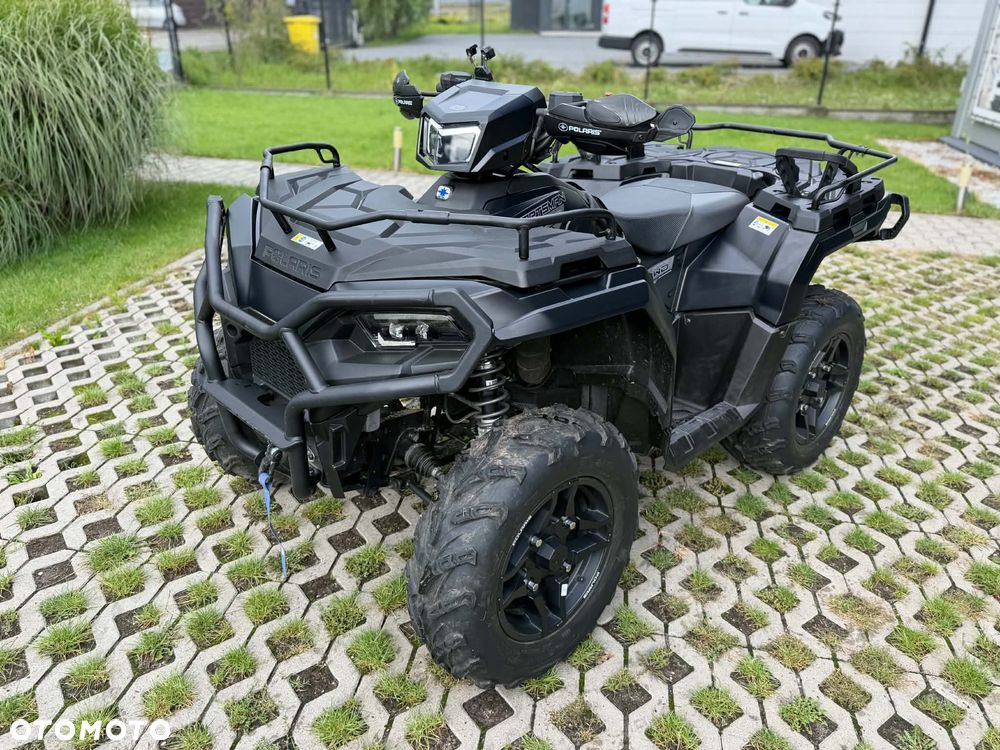 Polaris Sportsman - 1