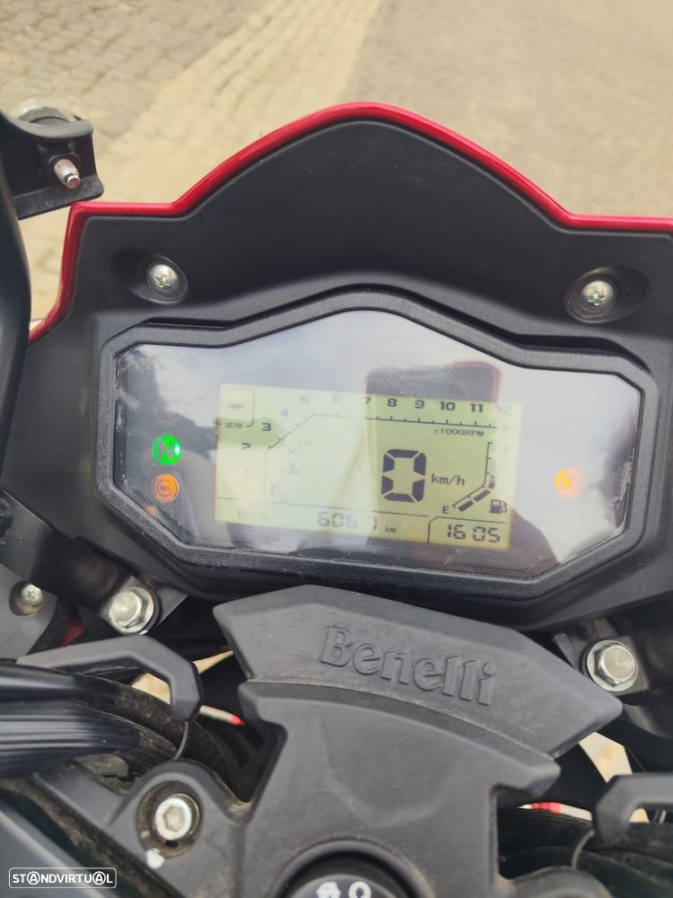 Benelli TRK 251 - 3