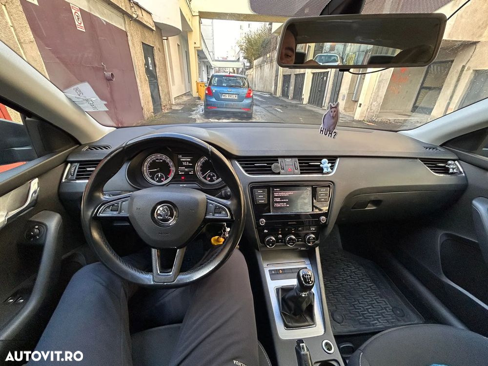 Skoda Octavia 1.6 TDI Active - 6