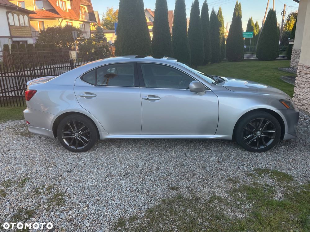 Lexus IS - 3