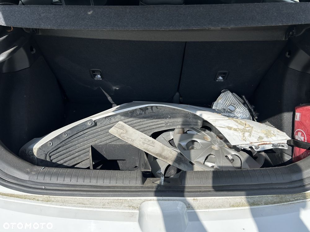 Hyundai i20 - 22