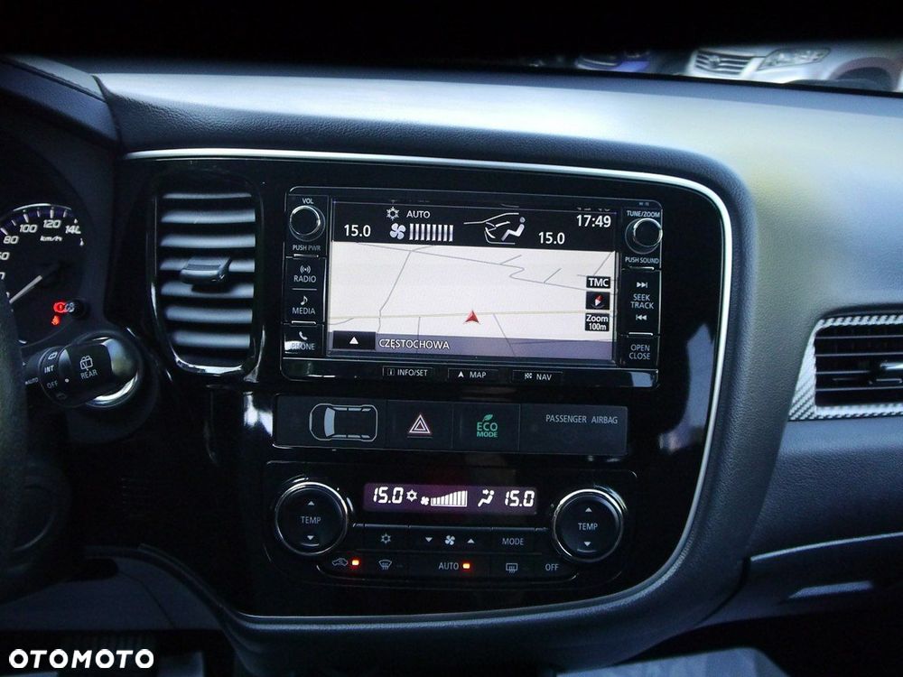 Mitsubishi Outlander - 21