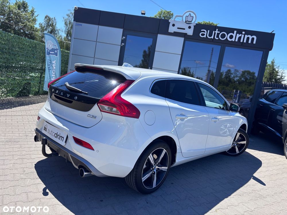 Volvo V40 D3 Geartronic RDesign - 15