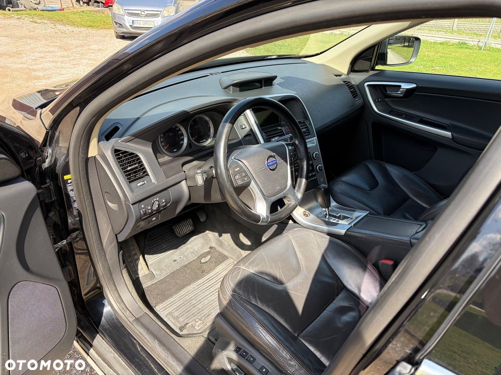 Volvo XC 60 D5 AWD Summum - 9