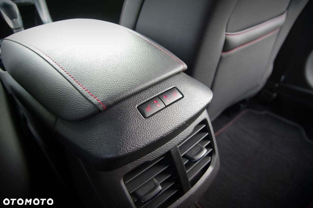 Ford Mondeo 2.0 TDCi Bi-Turbo ST-Line X PowerShift - 25