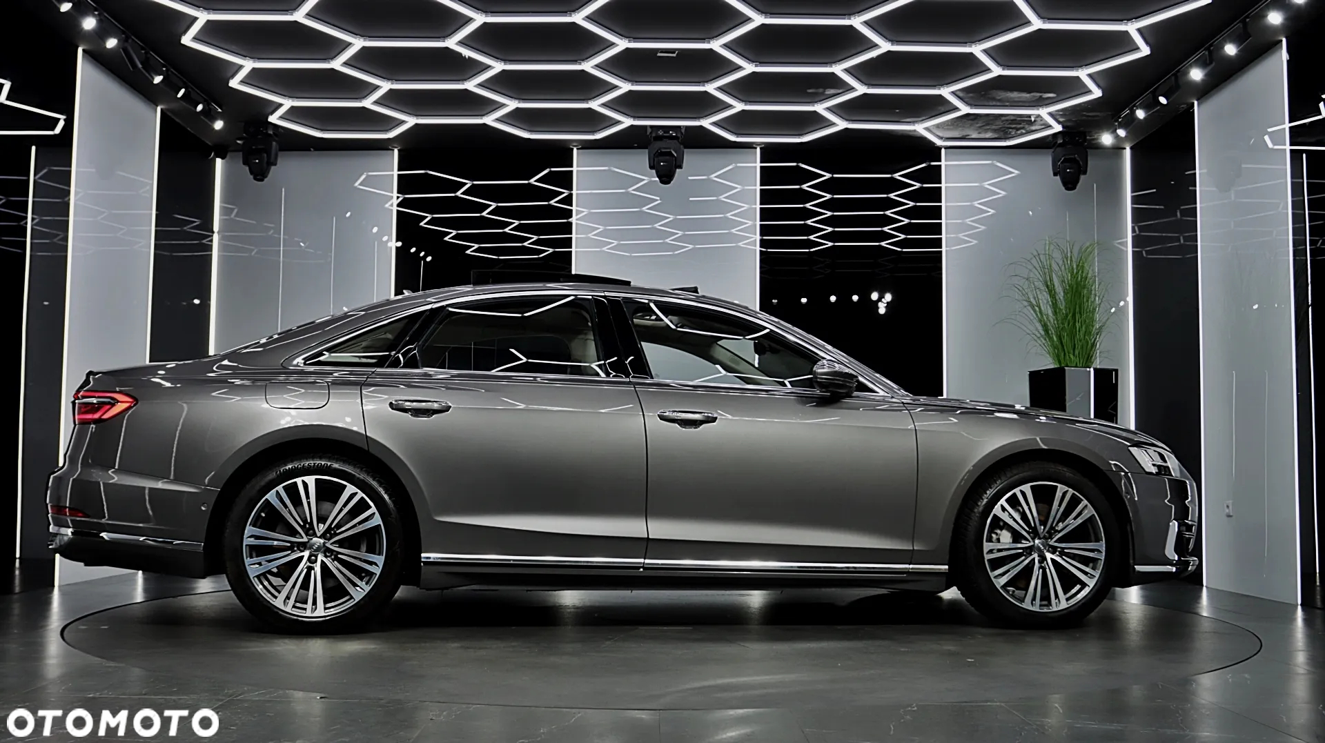 Audi A8 55 TFSI quattro tiptronic - 12