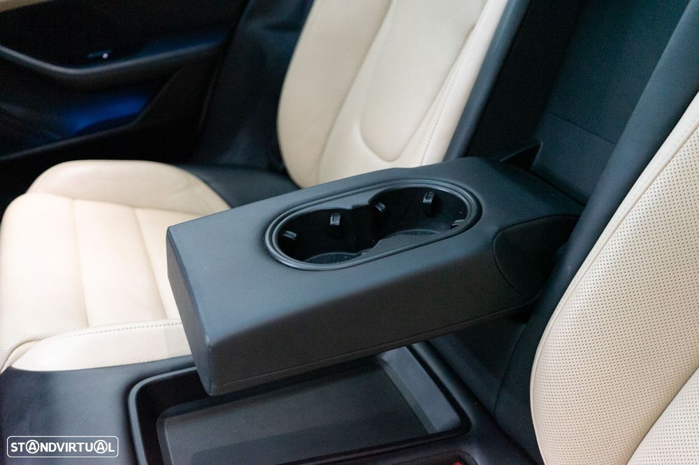 Porsche Taycan Turbo - 58