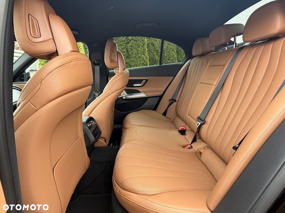 Mercedes-Benz Klasa E 220 d 4-Matic AMG - 11