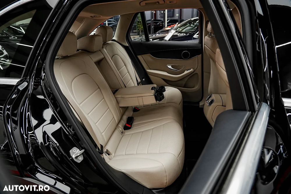 Mercedes-Benz GLC 250 4Matic 9G-TRONIC Exclusive - 10