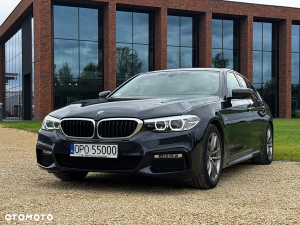 BMW Seria 5 530i xDrive M Sport sport