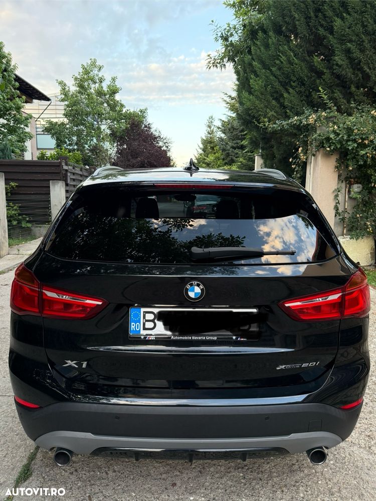 BMW X1 xDrive20i Aut. Sport Line - 4