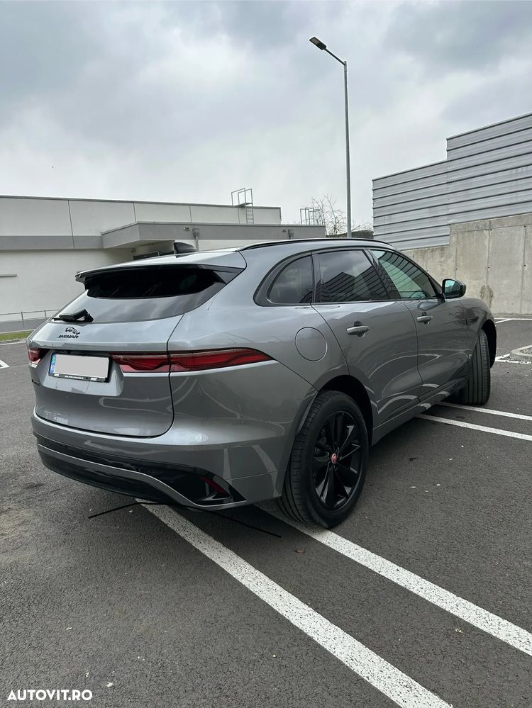 Jaguar F-Pace P250 AWD R-Dynamic SE - 4