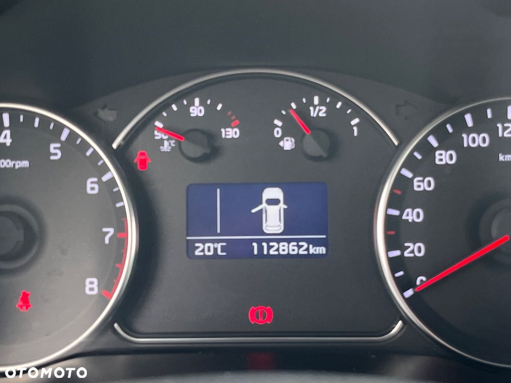 Kia Carens 1.6 GDI M - 9