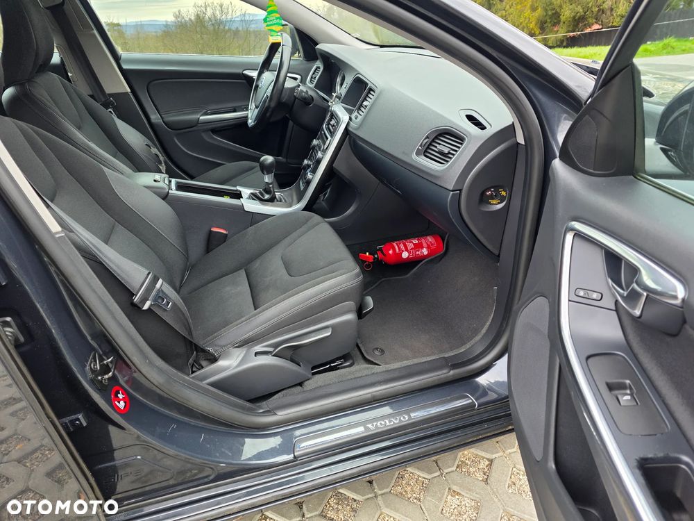 Volvo V60 D2 Edition Pro - 10