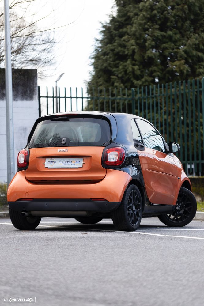 Smart ForTwo Coupé 1.0 mhd Passion 71 Softouch - 23