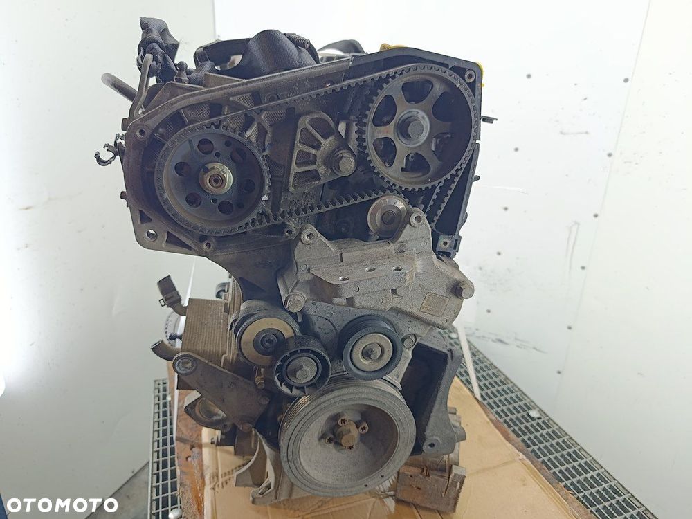 SILNIK OPEL ZAFIRA B Z19DT 1.9 CDTI - 4