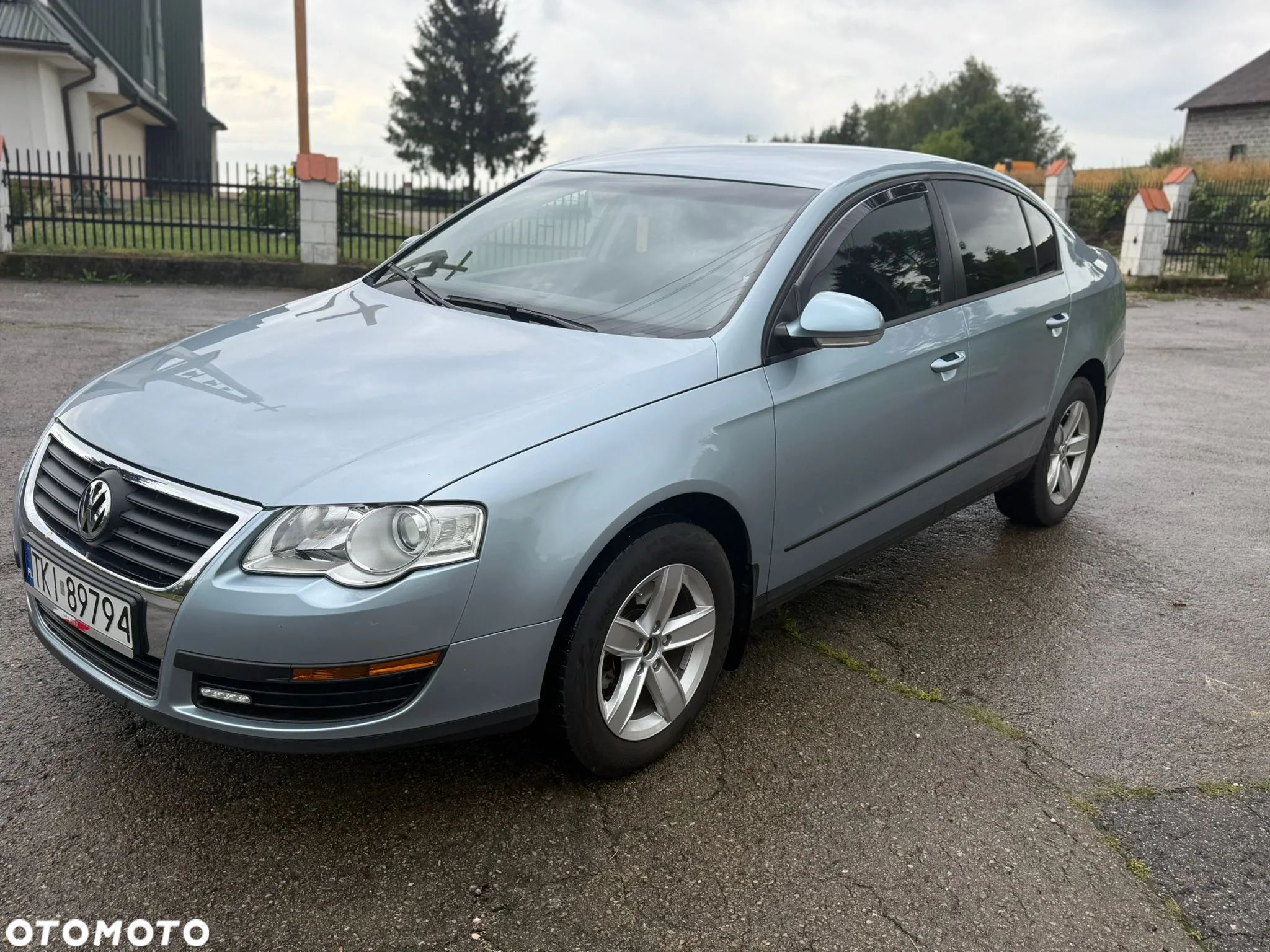 Volkswagen Passat 1.6 Comfortline - 1