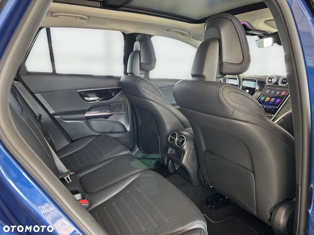 Mercedes-Benz GLC - 21